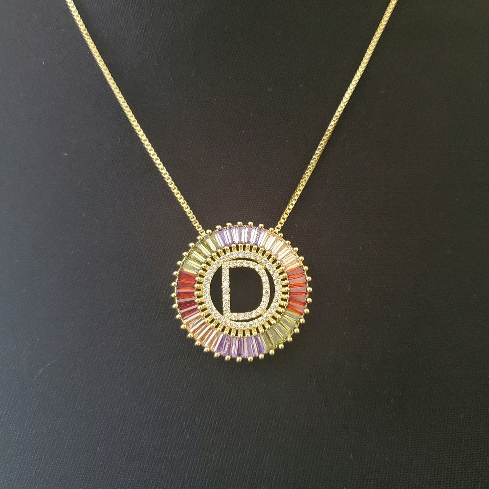 Initial necklace - Picture 3 of 6